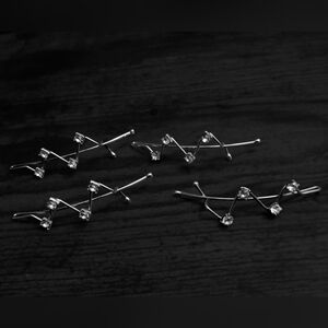 💥3/$12 Silver Zigzag Hair Pins with Rhinestones